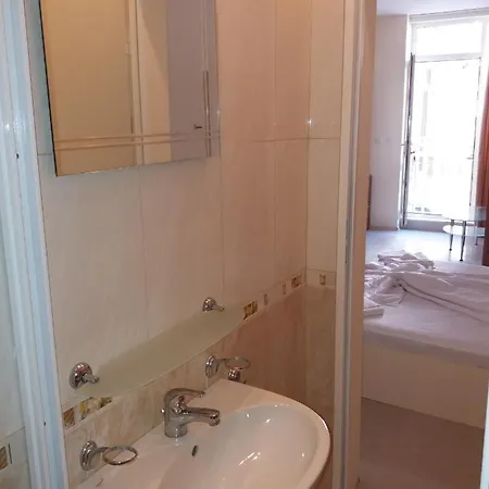 Golden Sea View 1 Апартаменты Поморие