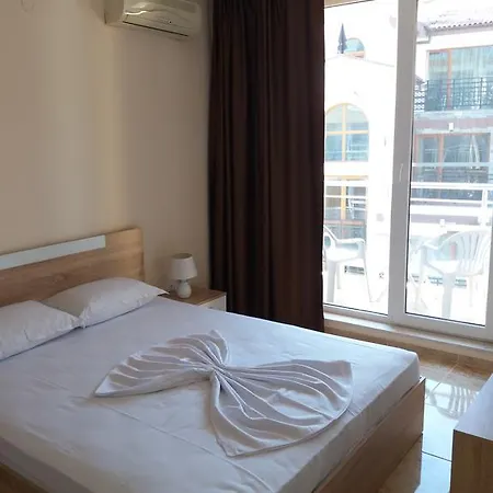 Golden Sea View 1 Апартаменты Поморие