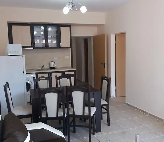 Golden Sea View 1 Апартамент *