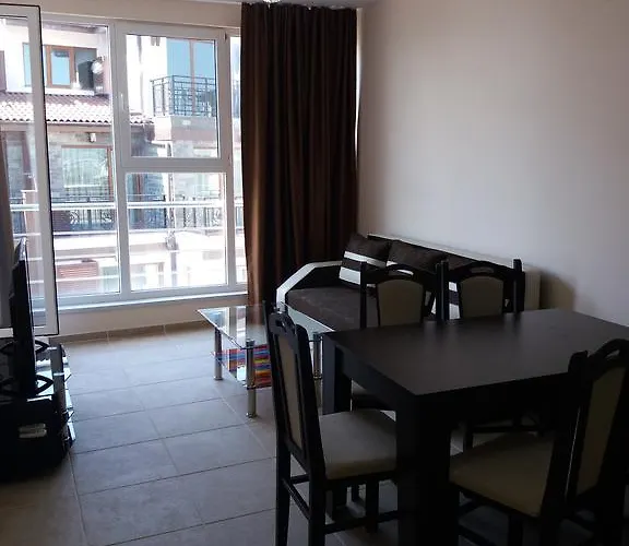 Апартамент Golden Sea View 1