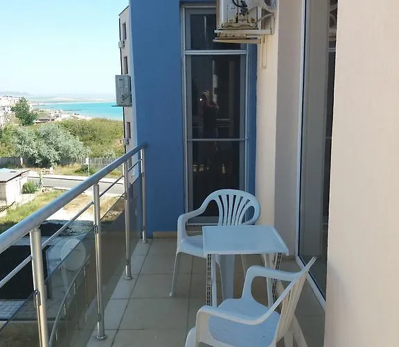 Апартамент Golden Sea View 1