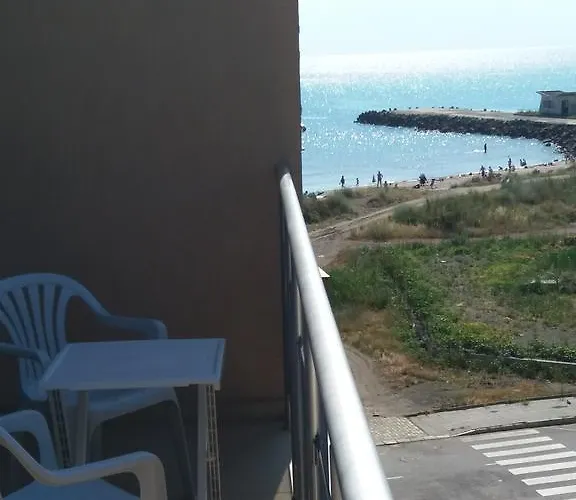 Golden Sea View 1 Апартамент *